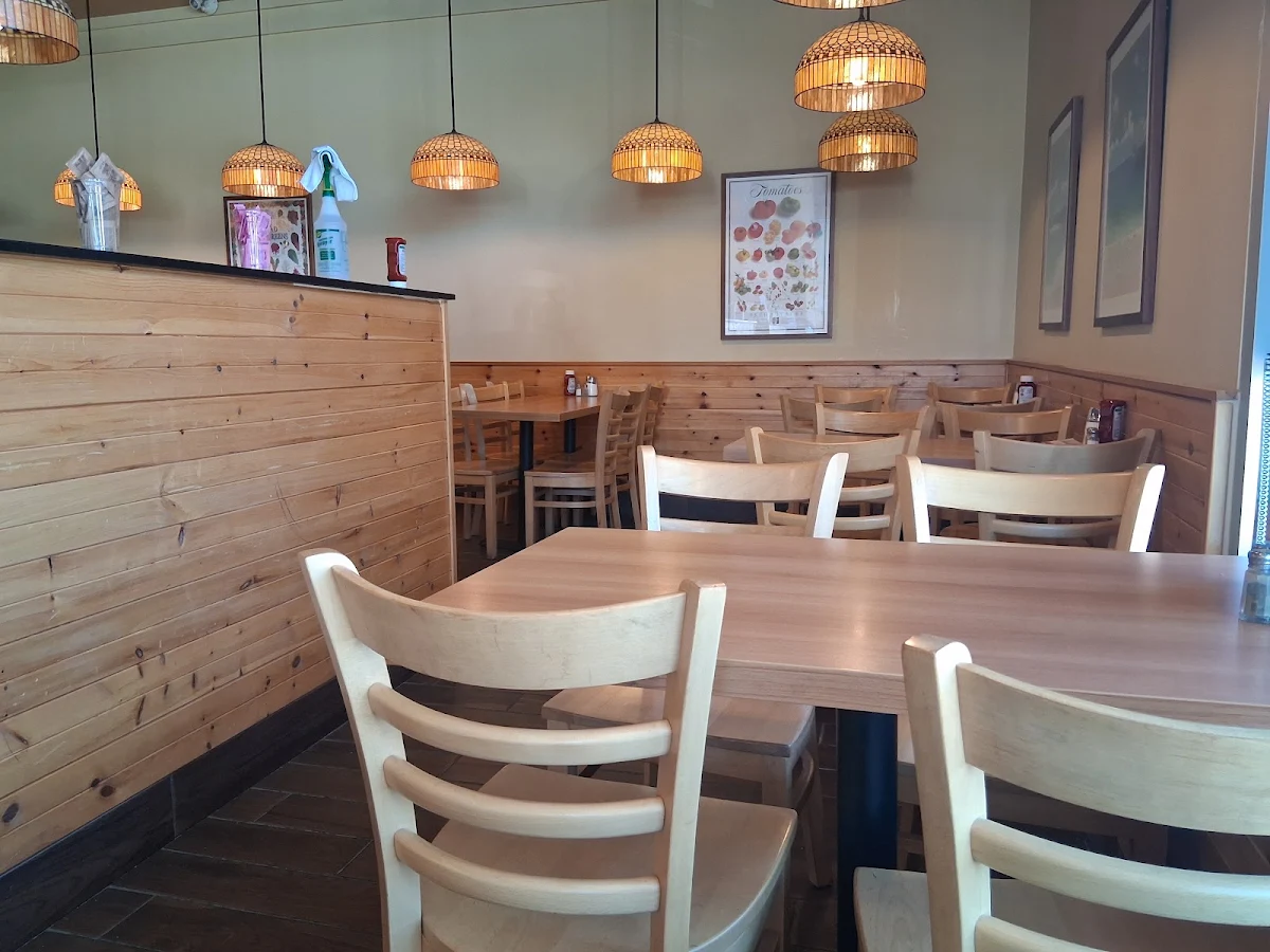 Vibe, Sunset Grill