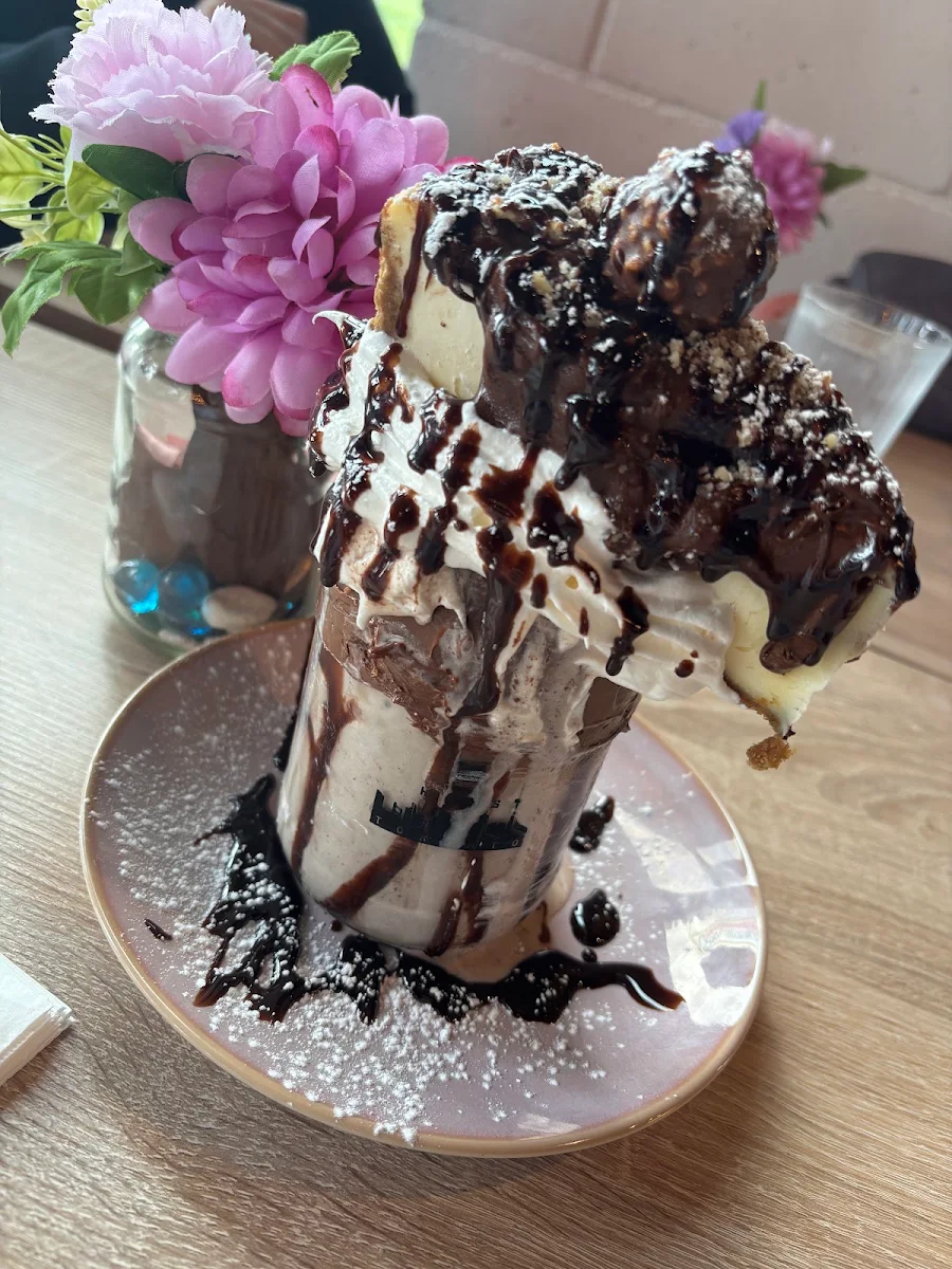 Food & drink, Holy Shakes Calgary Sage Hill