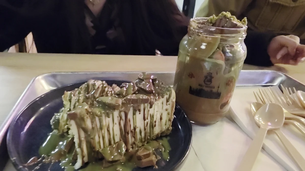 Food & drink, Holy Shakes Calgary Sage Hill