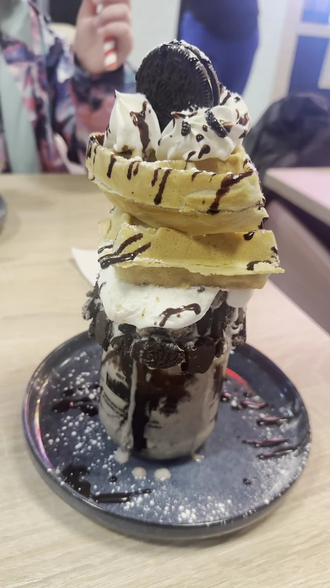 Food & drink, Holy Shakes Calgary Sage Hill