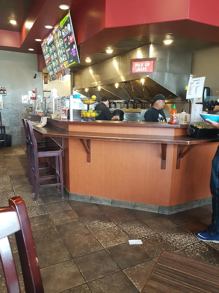 Vibe, Wok Box - Grande Prairie