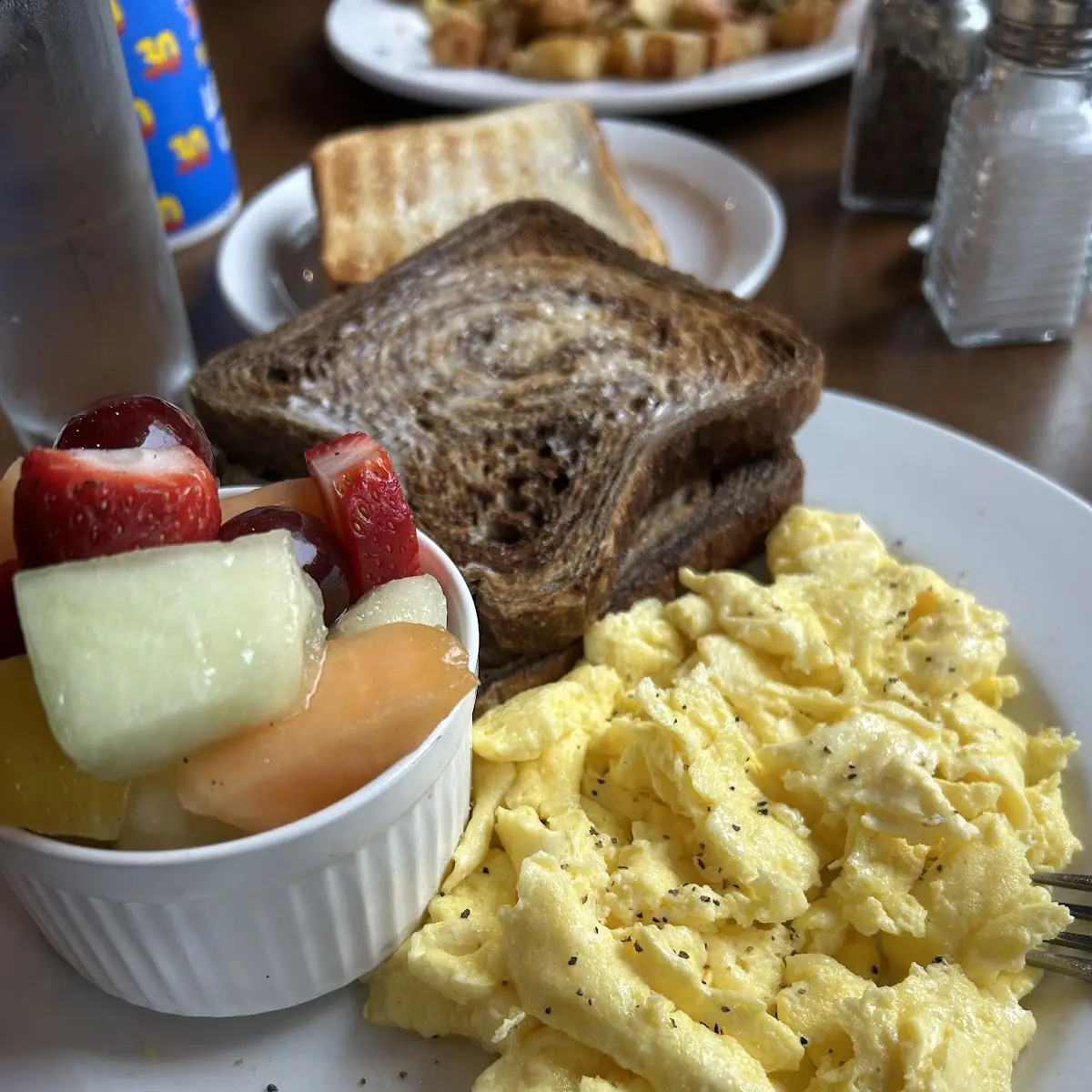 Food & drink, The Roadhouse Grille