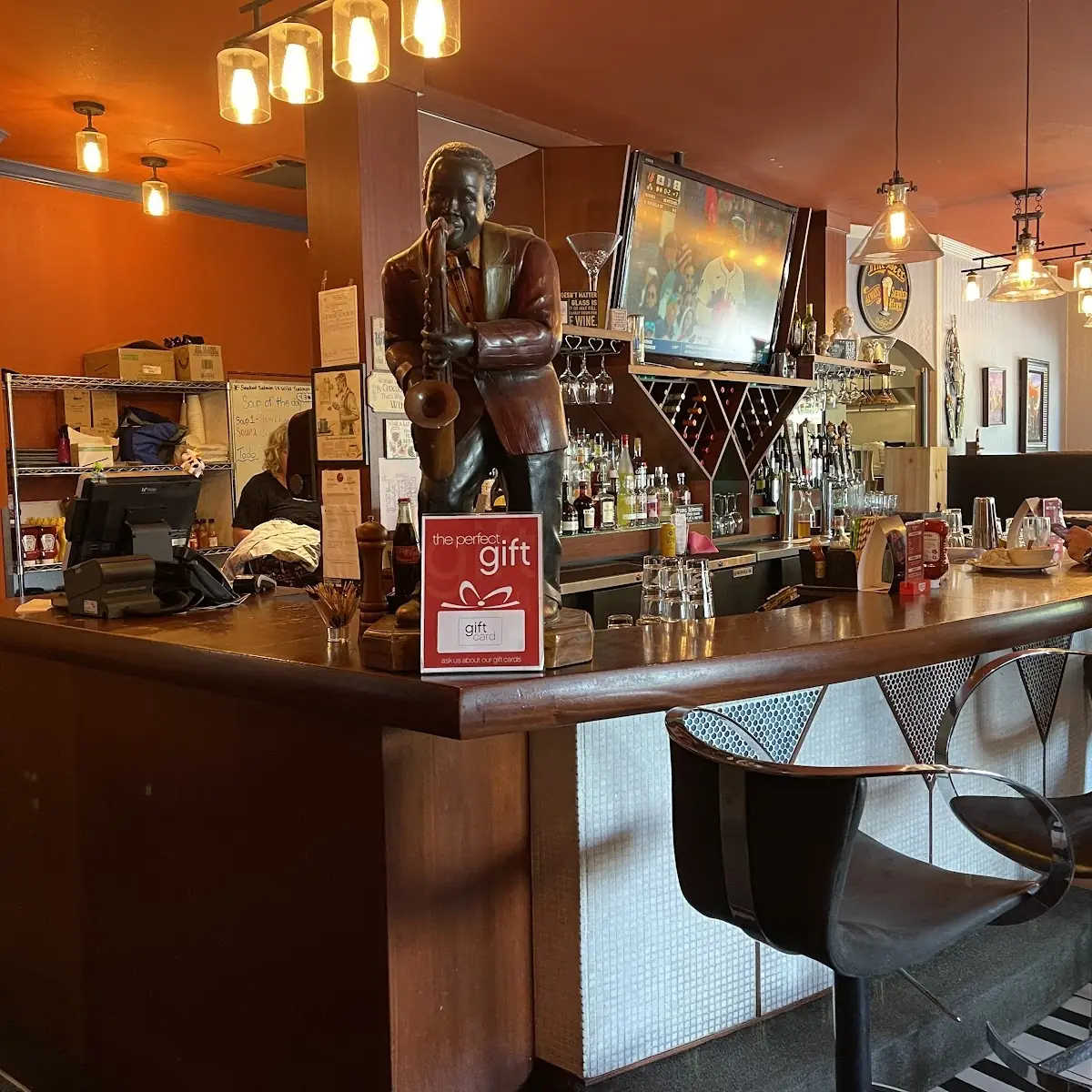 Vibe, The Roadhouse Grille