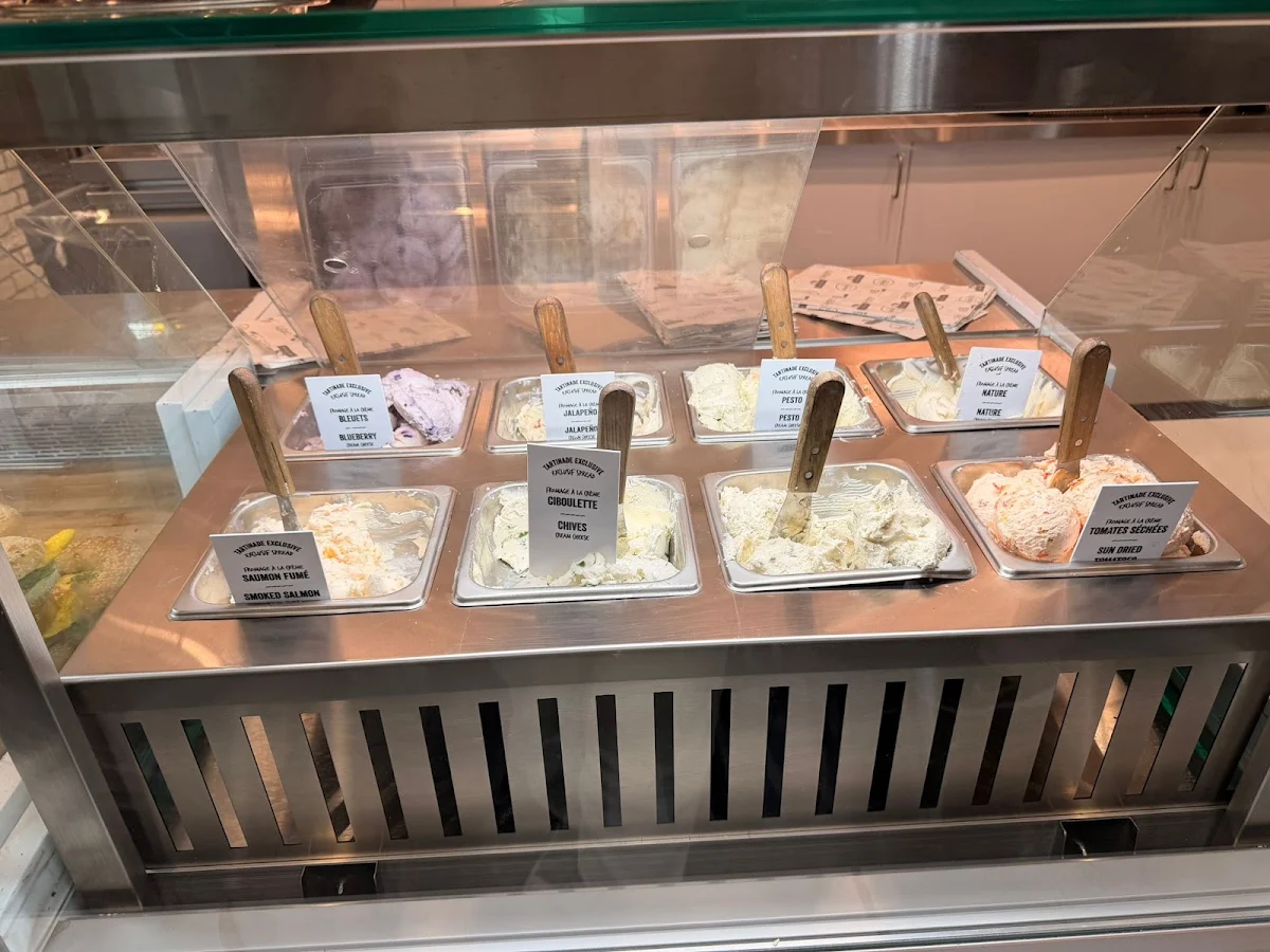 Vibe, La Fabrique de Bagel de Montréal (YUL)