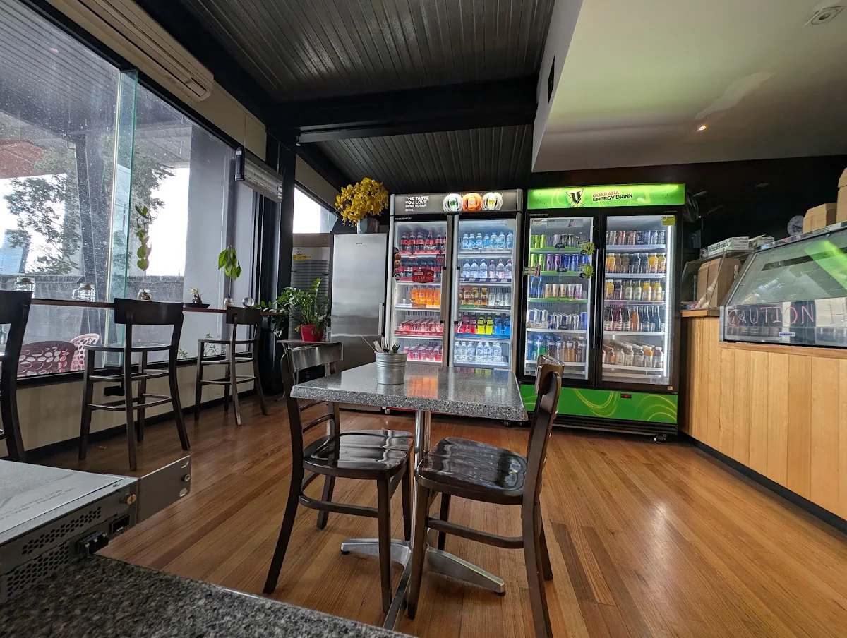 Vibe, Bolte Cafe And Kebab