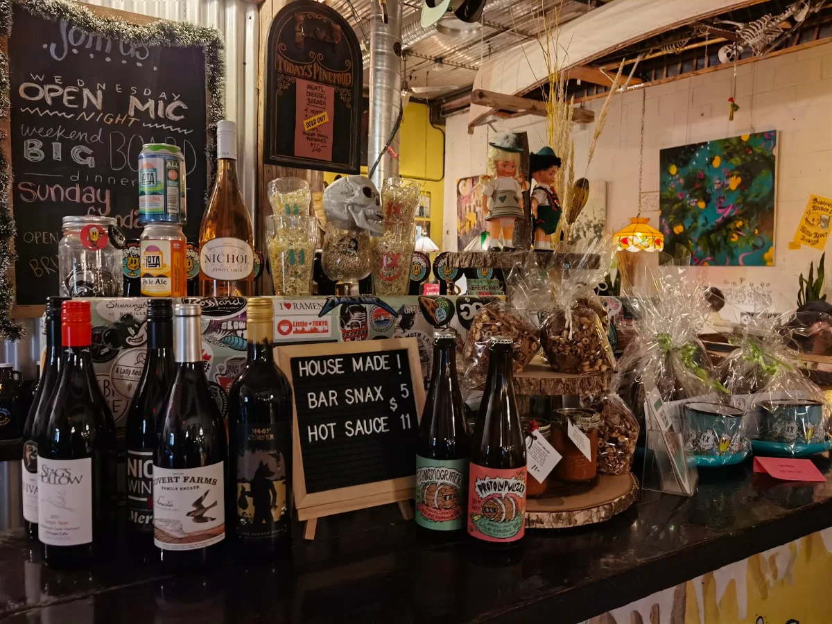 Vibe, Provisions Kitchen & Catering
