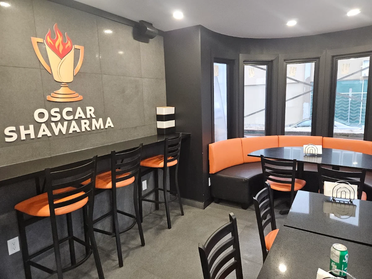 Vibe, Oscar Shawarma