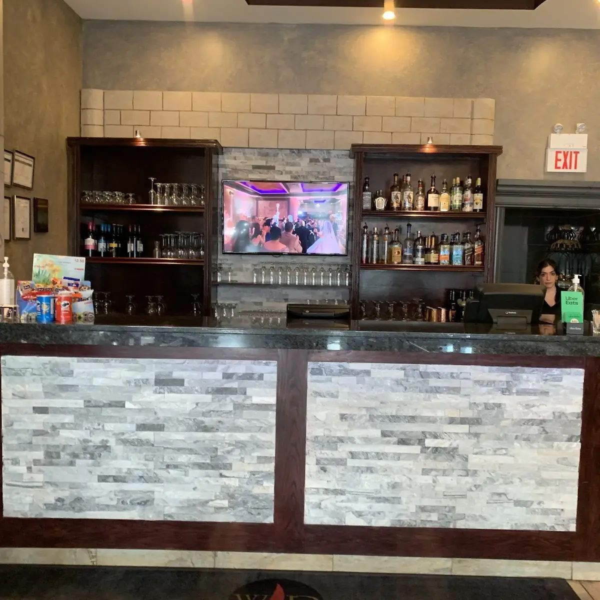 Vibe, Windsor Palace Restaurant & Catering - Tecumseh