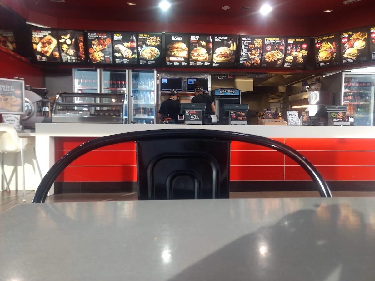 Vibe, Oporto Tamworth Drivethru