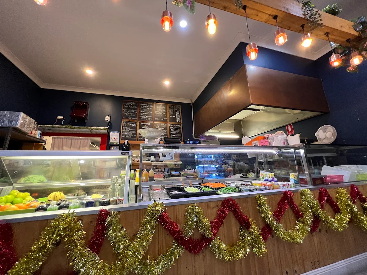 Vibe, Viet'z Eatery