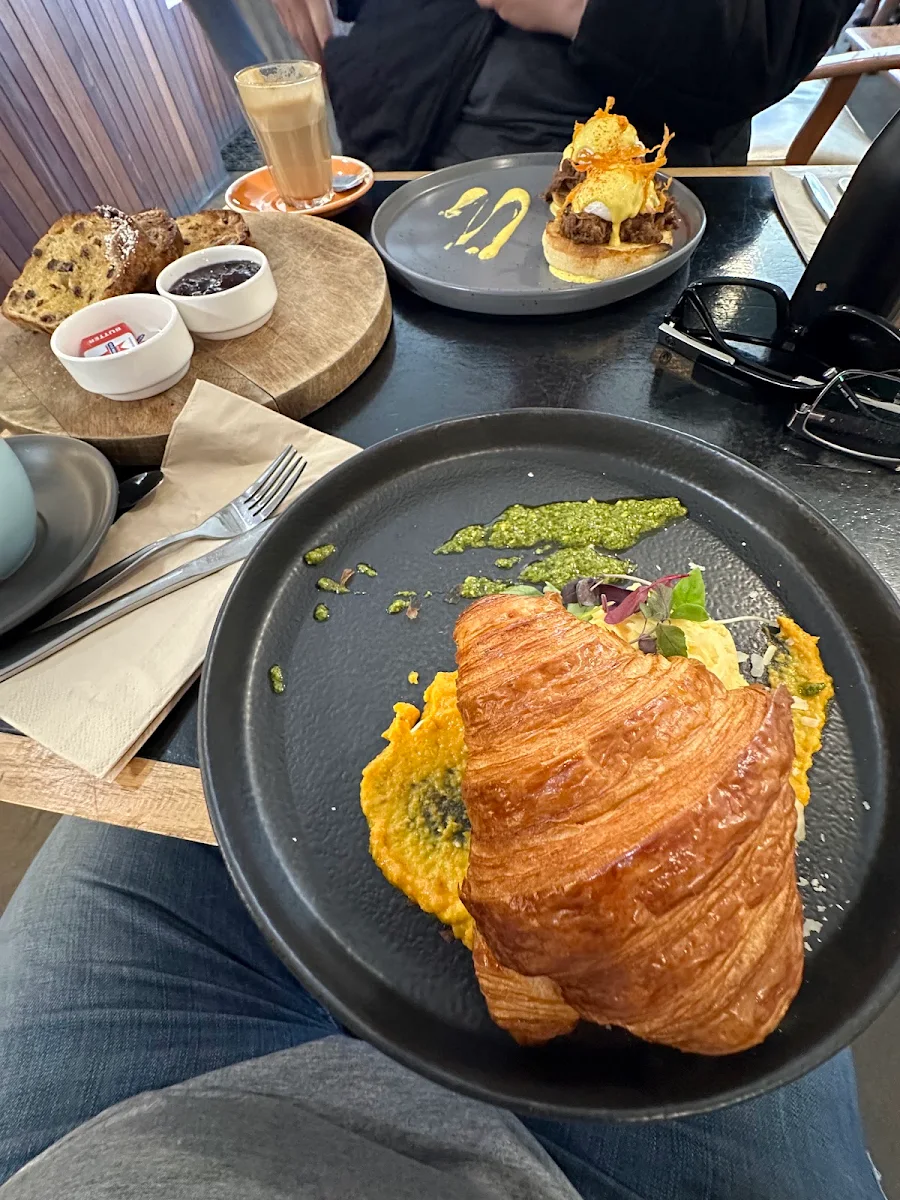 Food & drink, WoodHouse Cafe