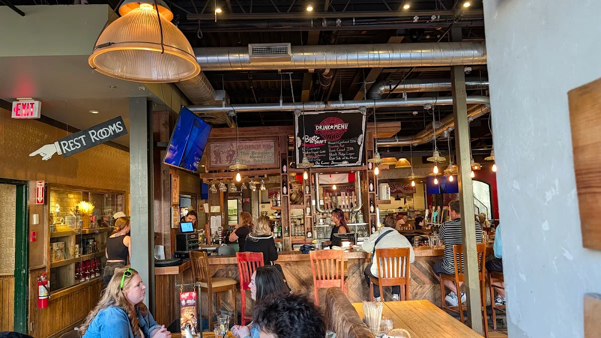 Vibe, Lowertown Brewery, ByWard Market