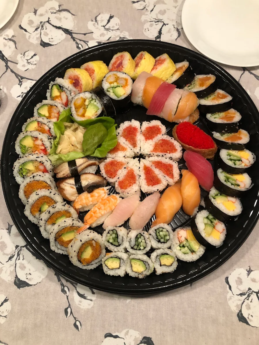 Food & drink, sushi shin