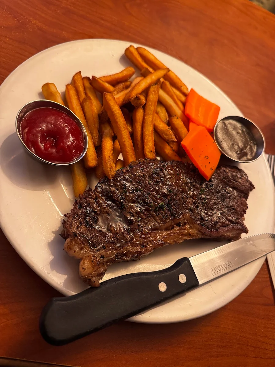 Food & drink, All Seasons Grill Whistler