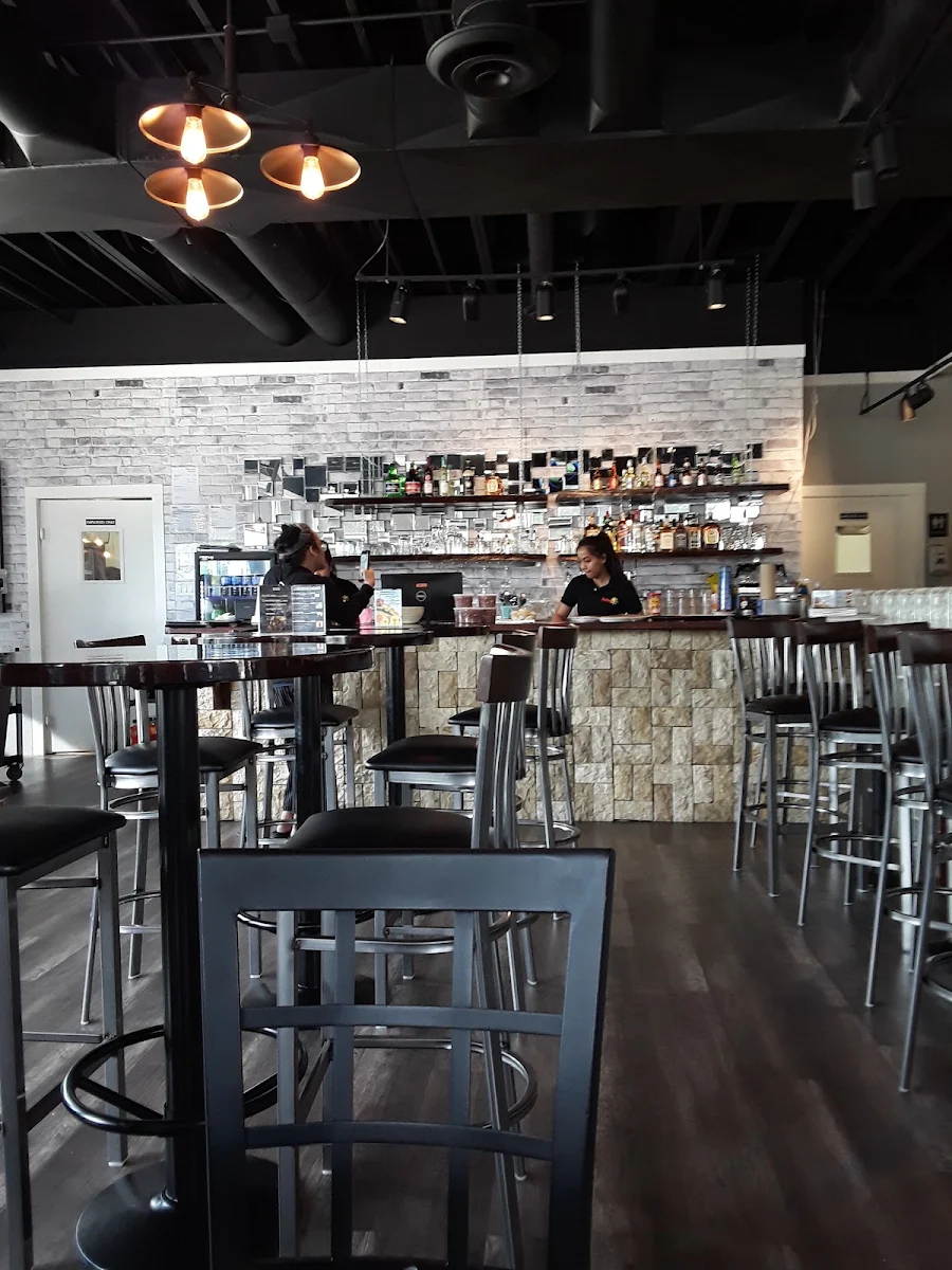 Vibe, Barkada Grill - Central