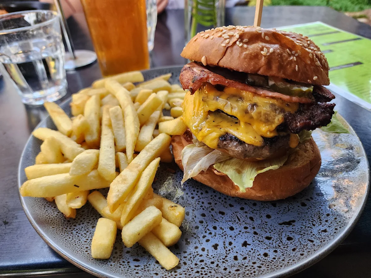 Food & drink, Naked Apple Cider House