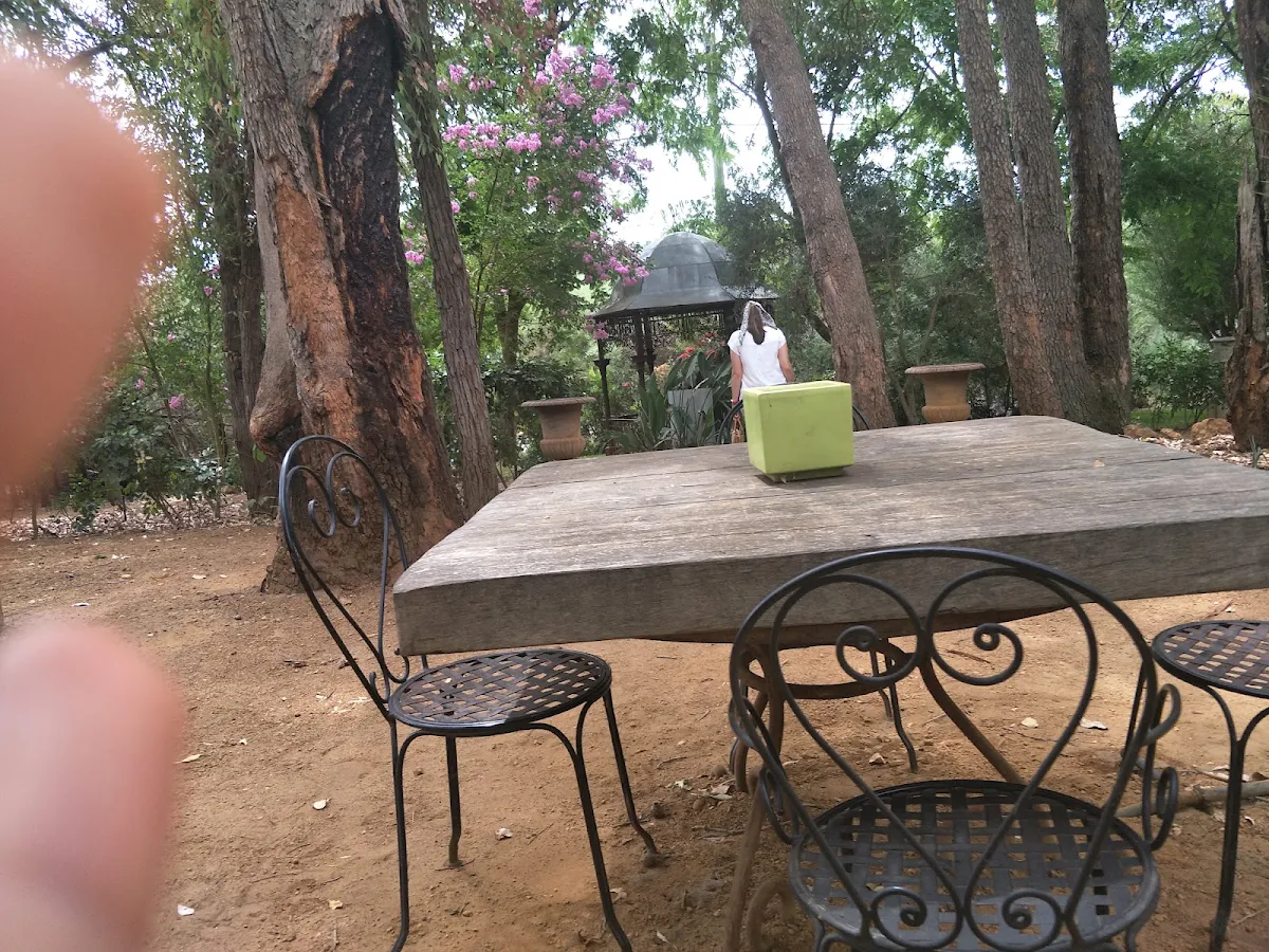 Vibe, Naked Apple Cider House