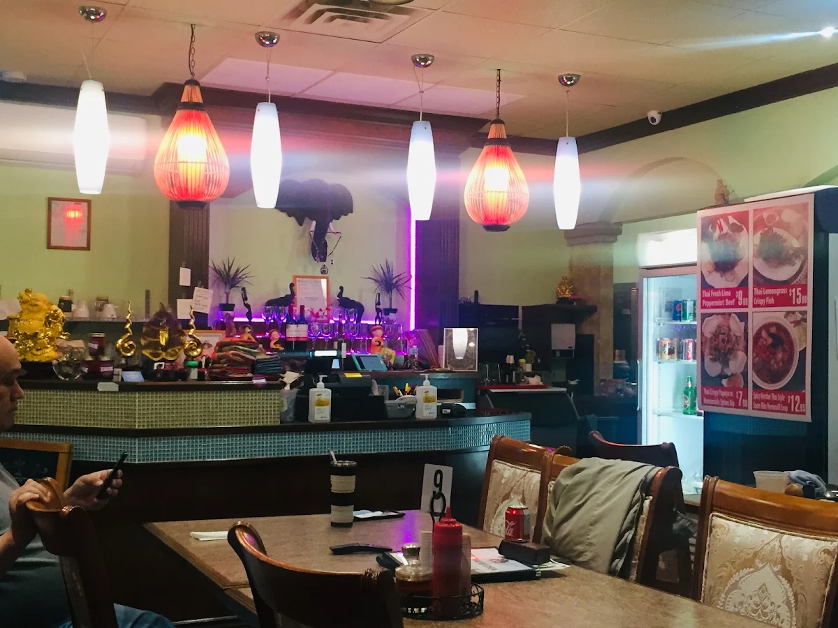 Vibe, Viet Thai Kitchen