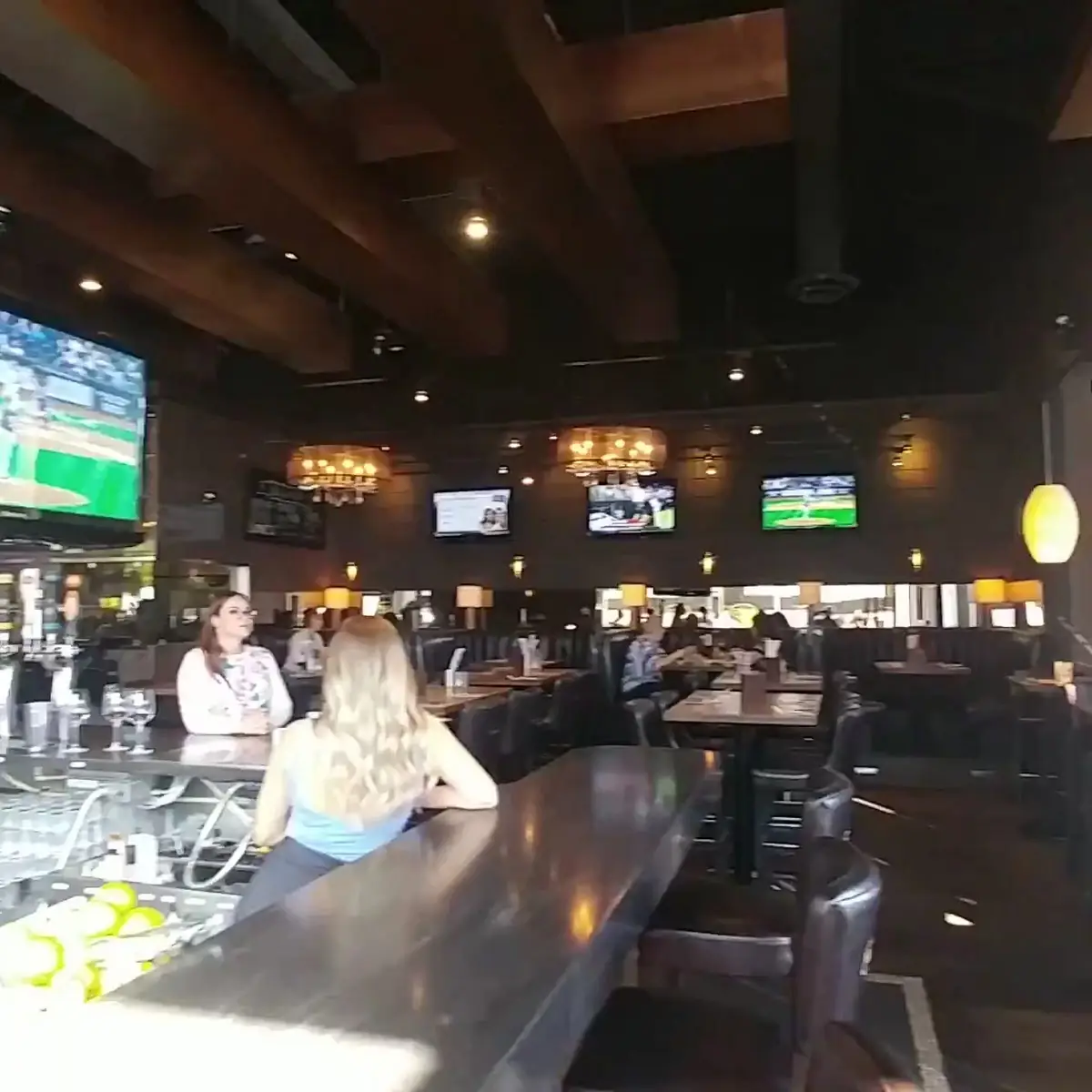 Vibe, Browns Socialhouse