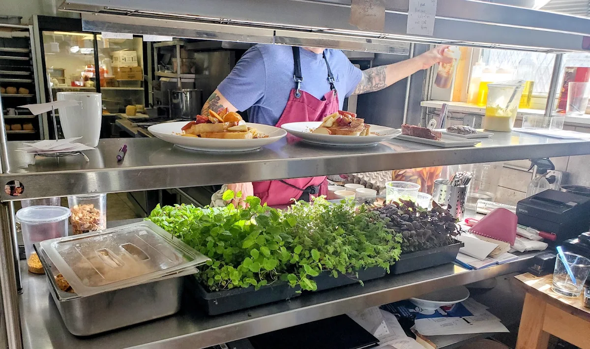 Vibe, Bistro mirepoix