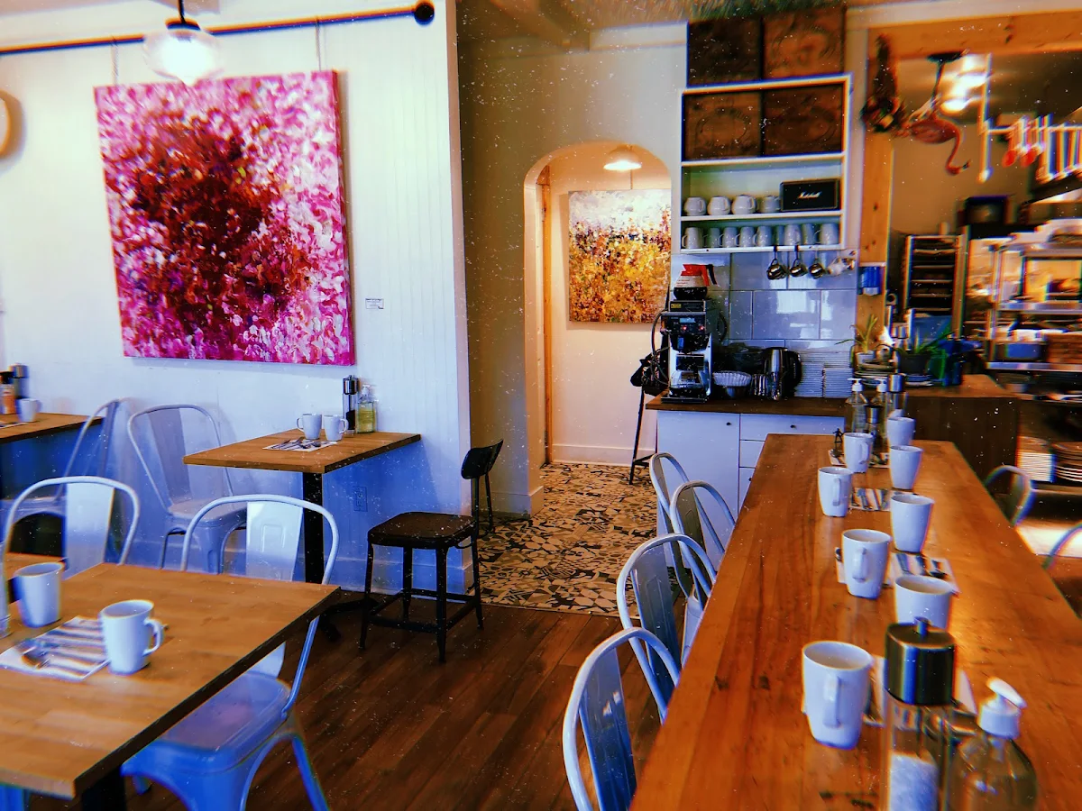 Vibe, Bistro mirepoix