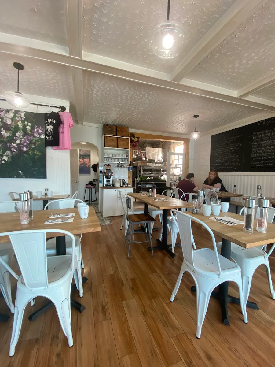 Vibe, Bistro mirepoix