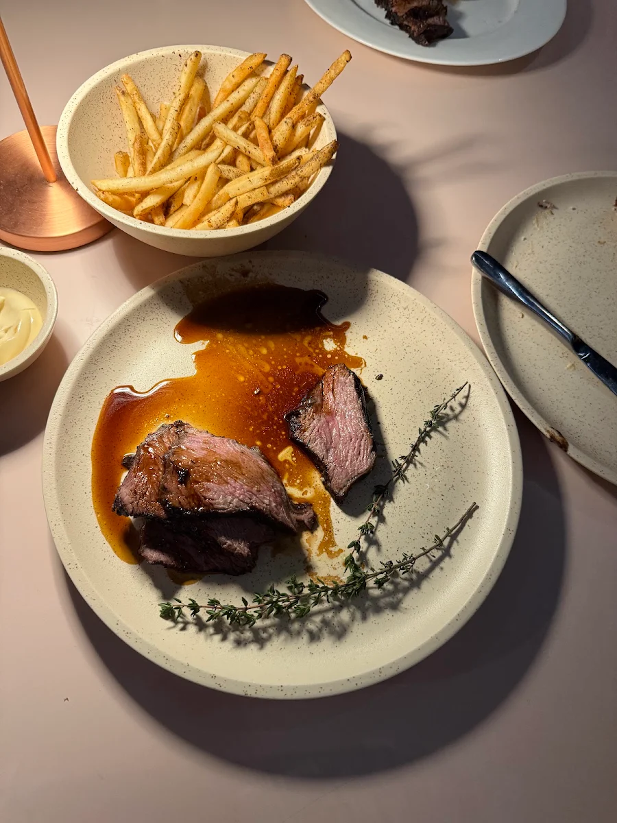 Food & drink, Aloria