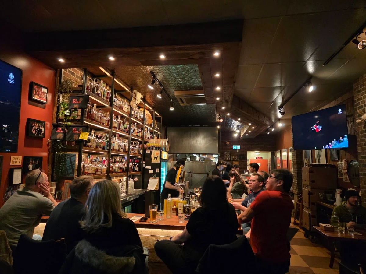 Vibe, Memphis Blues Barbeque House