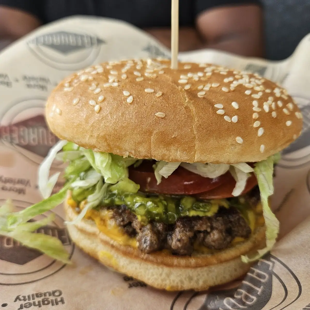 Food & drink, Fatburger Grandview Central