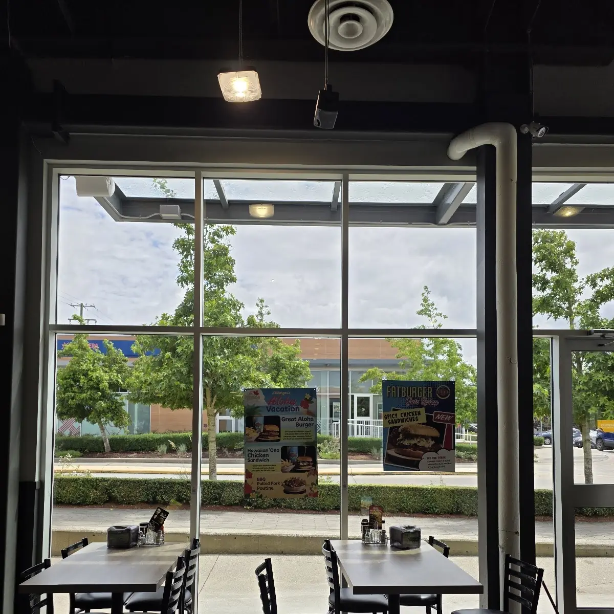 Vibe, Fatburger Grandview Central