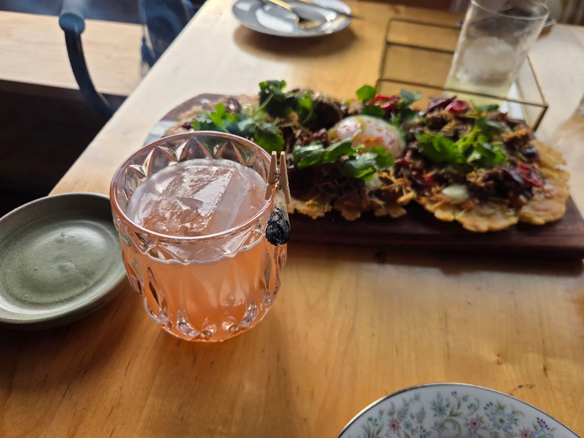 Food & drink, Pharmacii