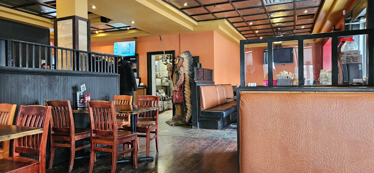 Vibe, Q BBQ Public House
