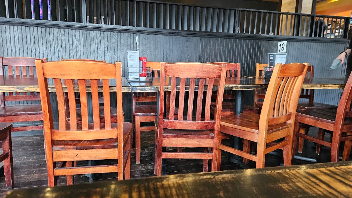 Vibe, Q BBQ Public House