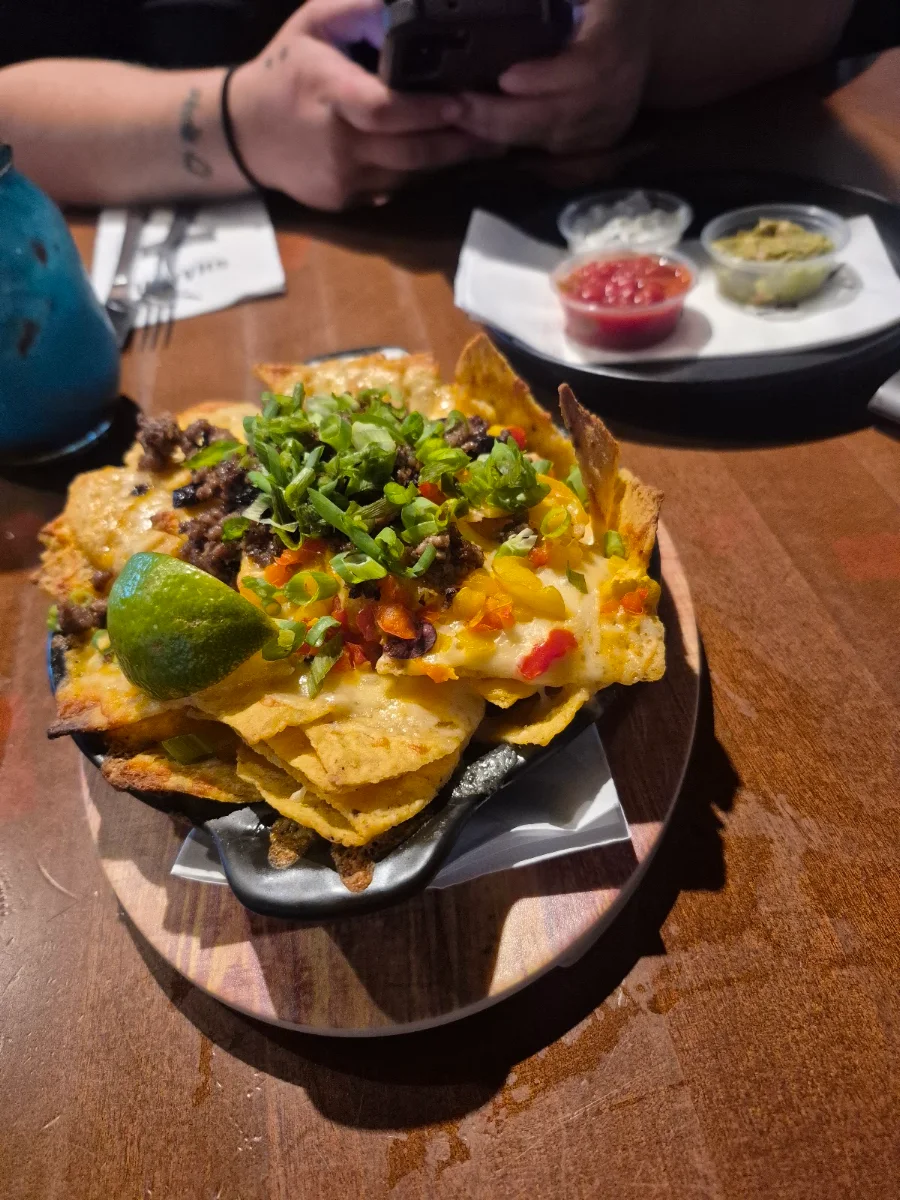 Food & drink, SHAKER Cuisine & Mixologie Vaudreuil-Dorion