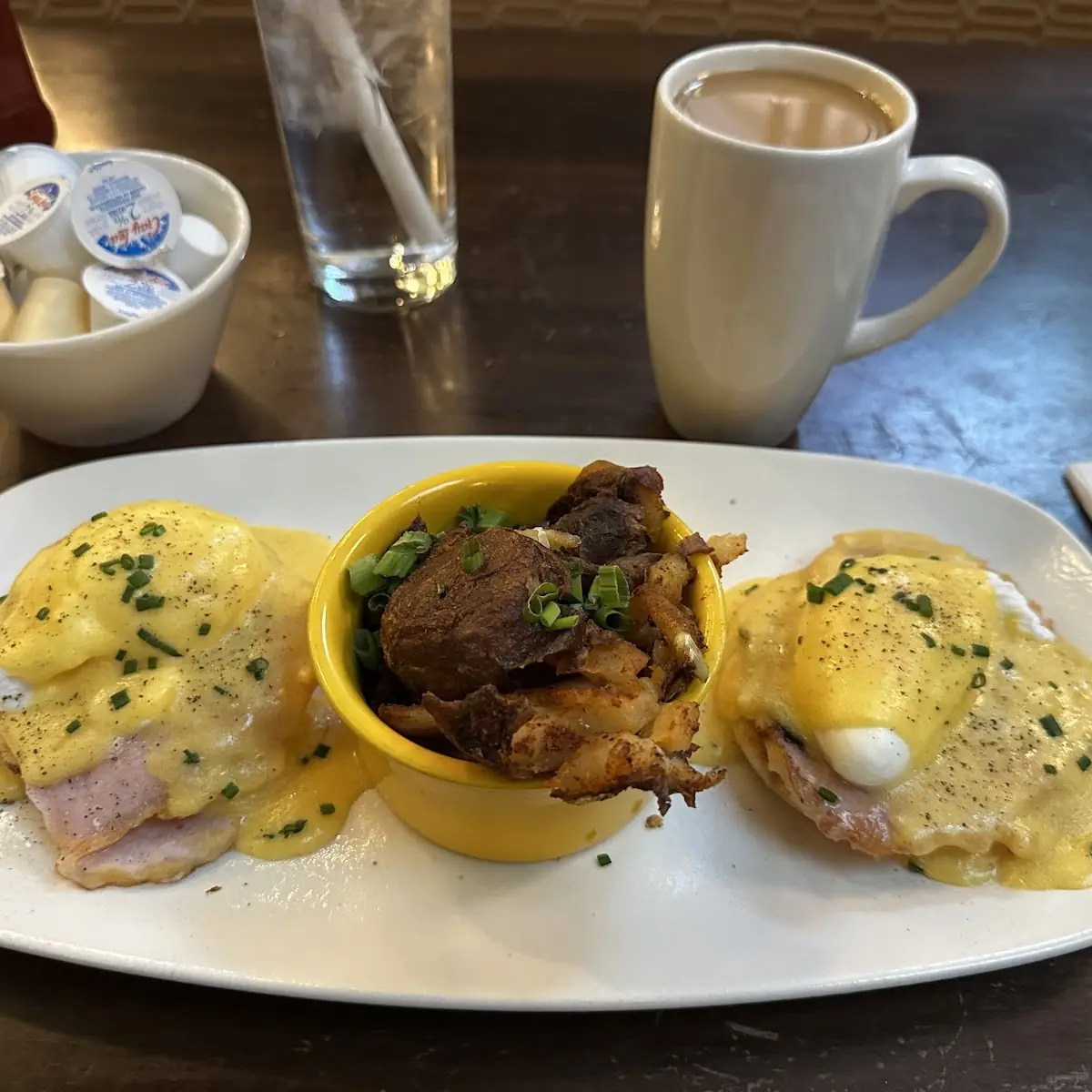 Food & drink, Lucky's Restaurant & Bar