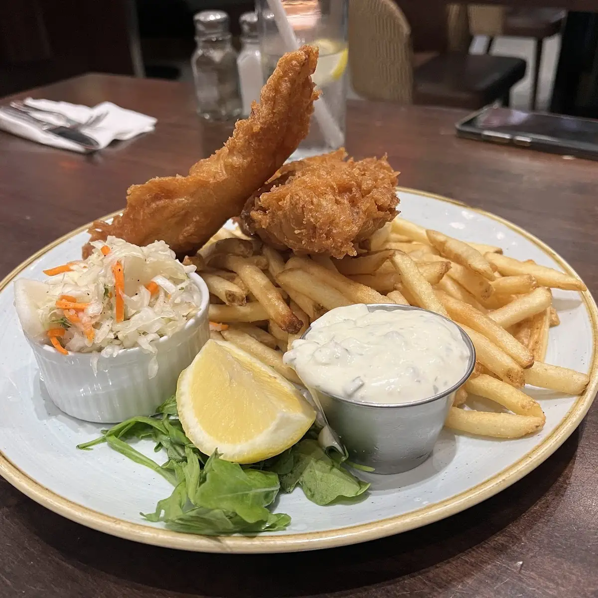 Food & drink, Lucky's Restaurant & Bar
