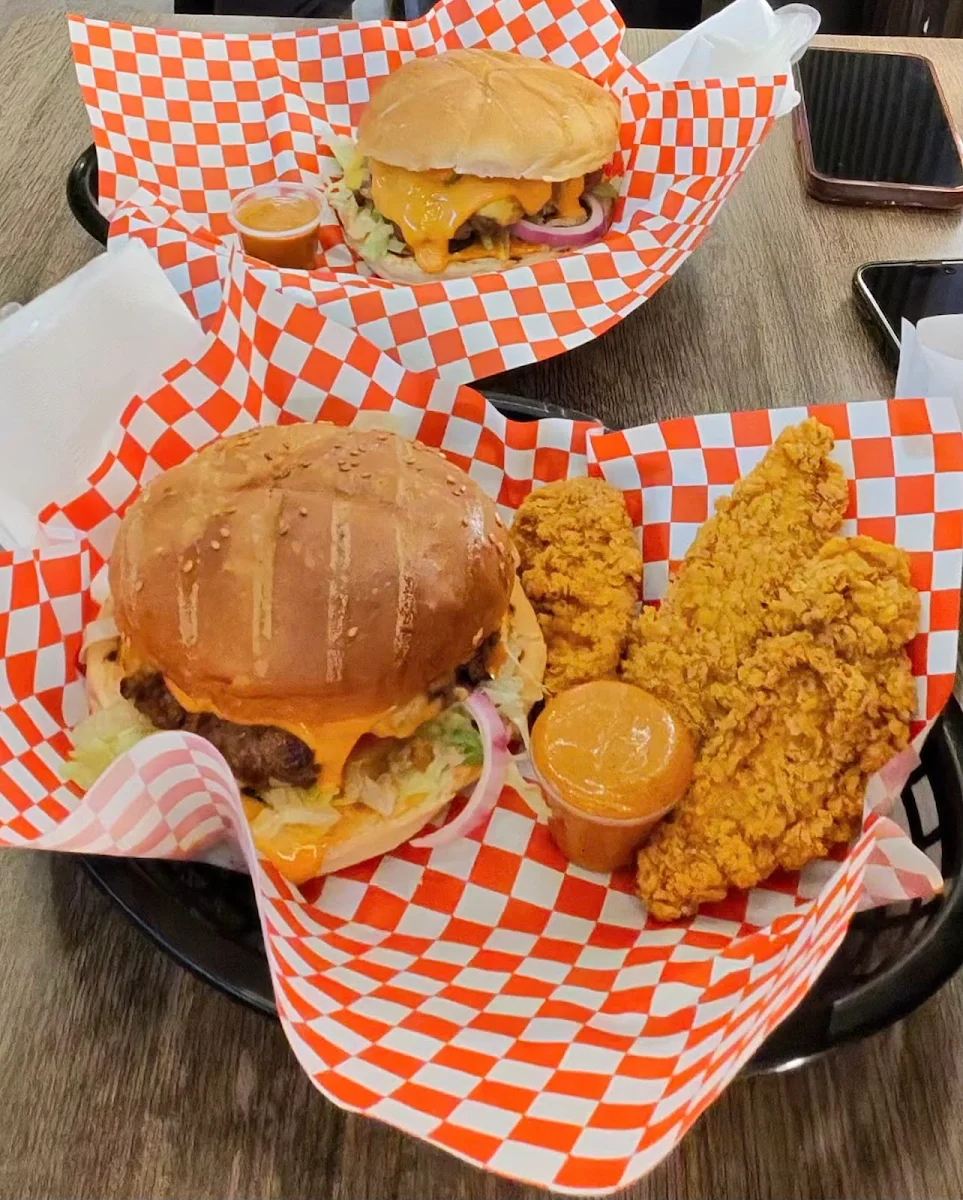 Food & drink, Firefly Burger Toronto