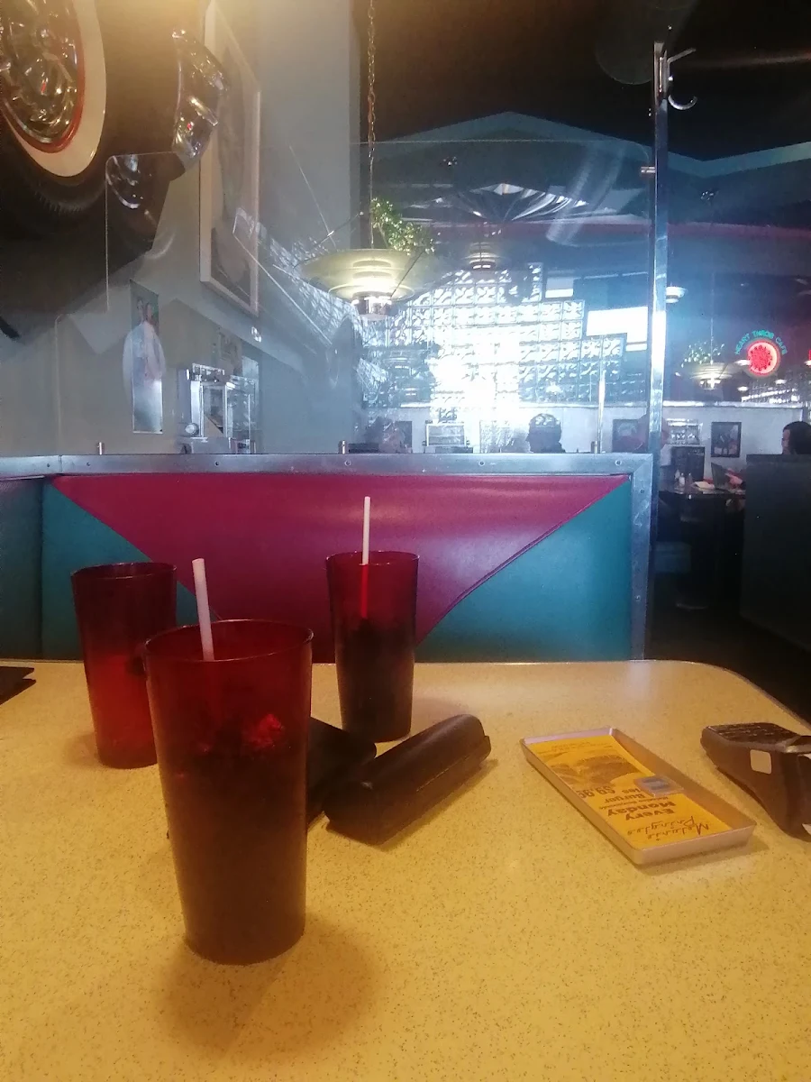 Food & drink, Melanie Pringles Restaurant