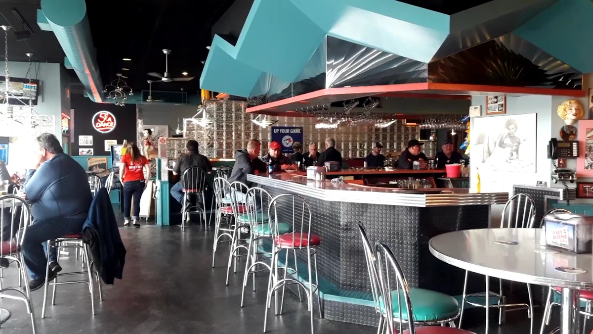 Vibe, Melanie Pringles Restaurant