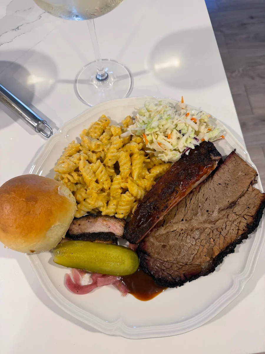 Food & drink, Brisket Daddy BBQ - Highway 7