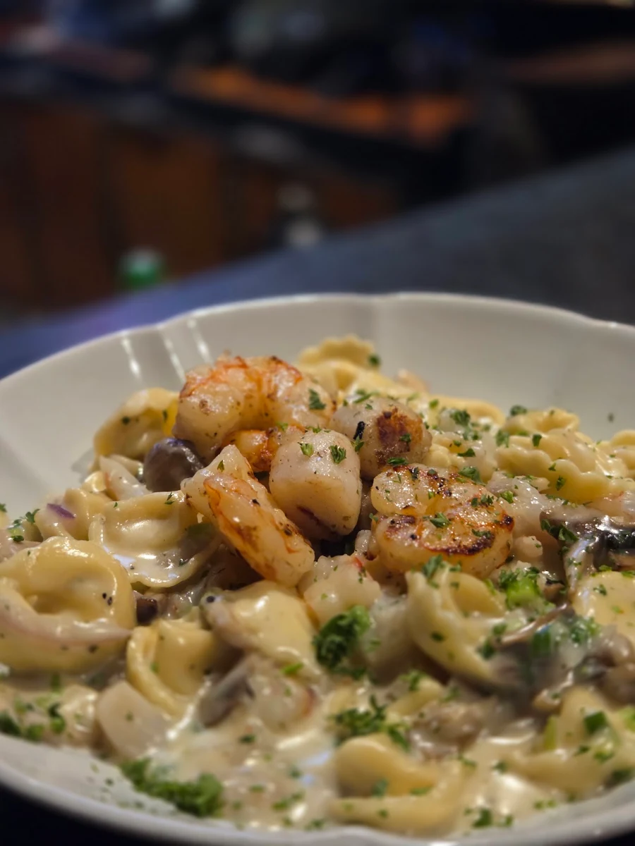 Food & drink, Le Distingo Resto-Pub