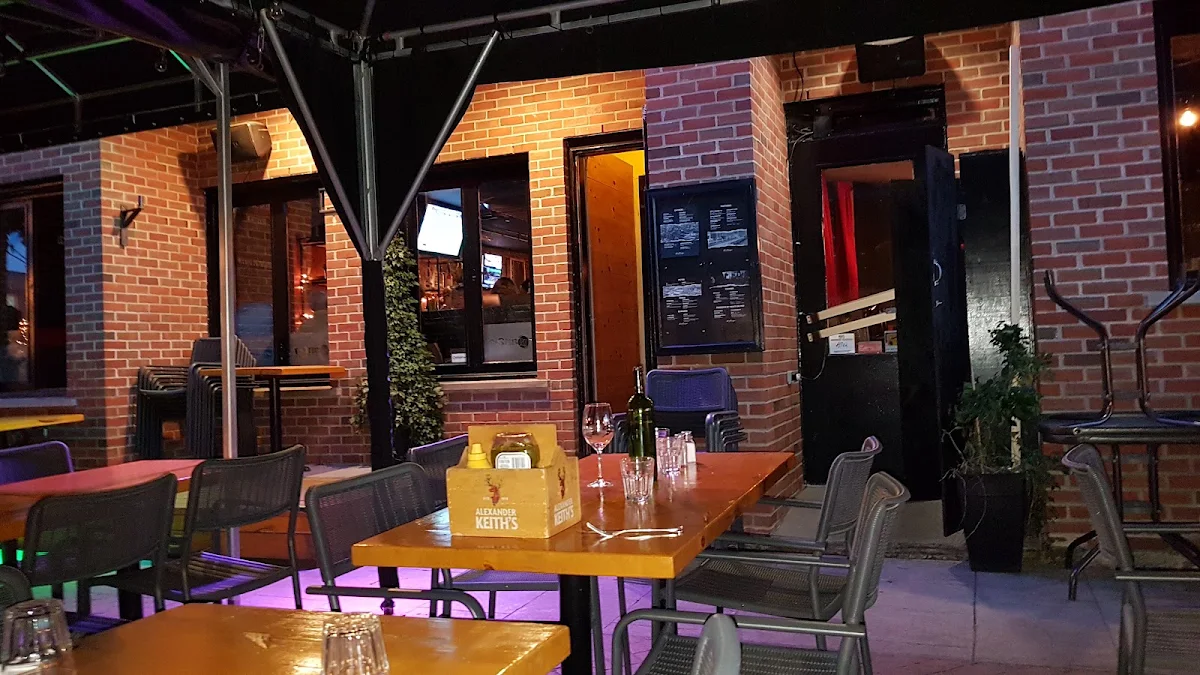 Vibe, Le Distingo Resto-Pub