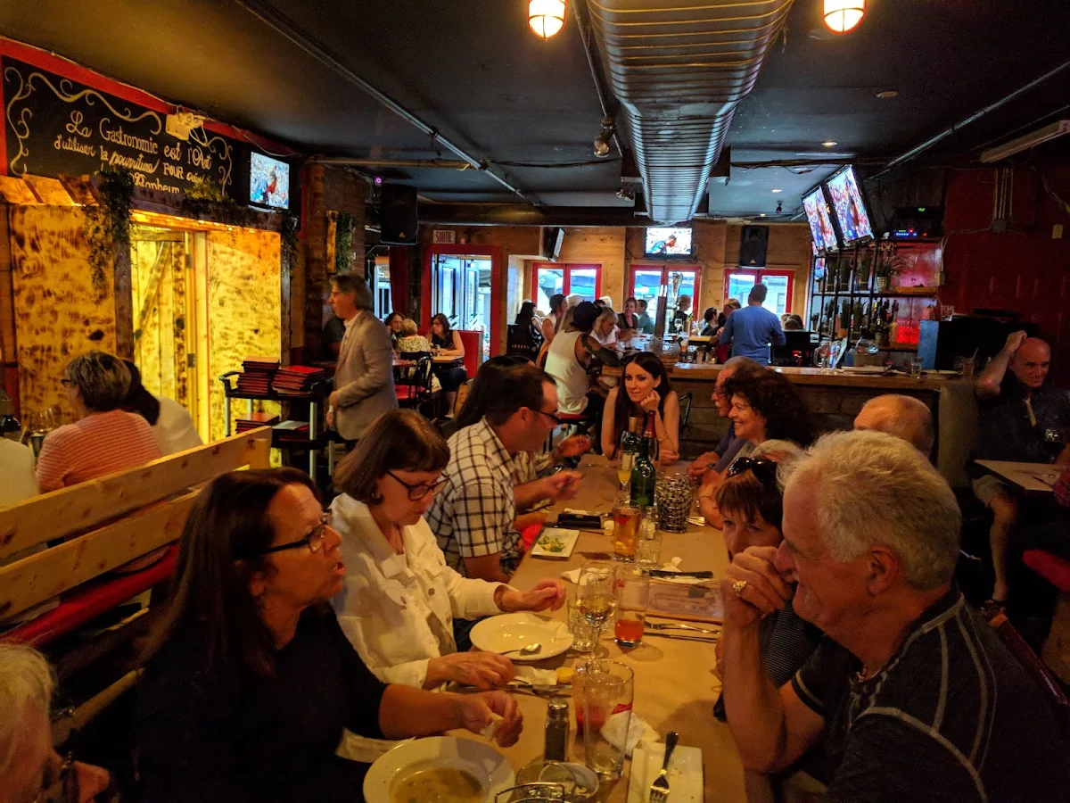 Vibe, Le Distingo Resto-Pub