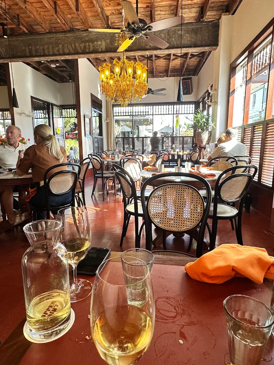 Food & drink, Hopper Joint