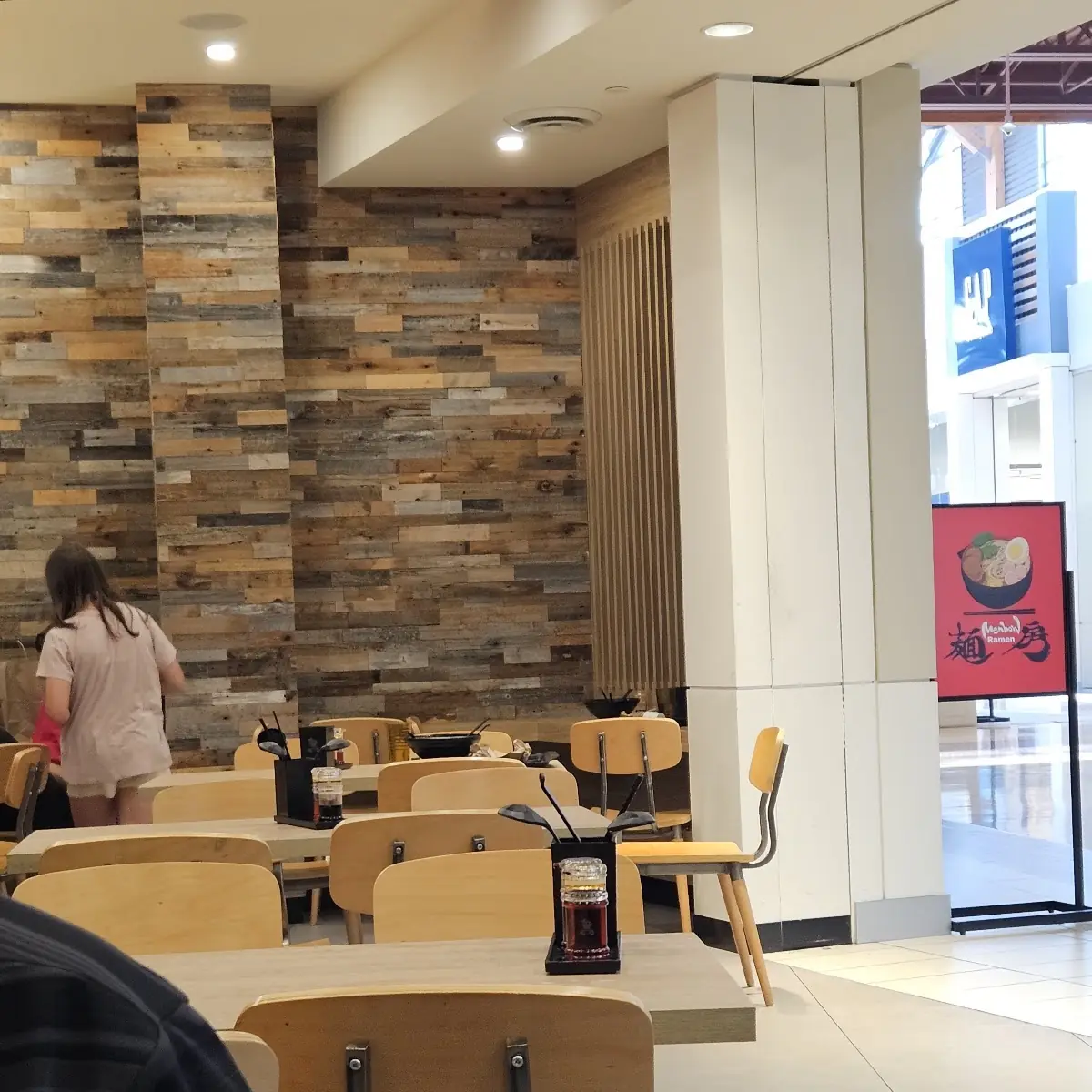 Vibe, Menbow Ramen