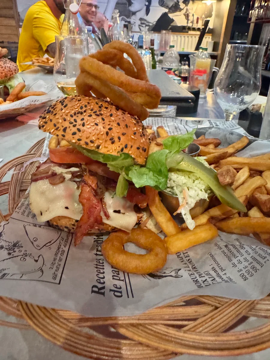 Food & drink, Aux 3 Copains