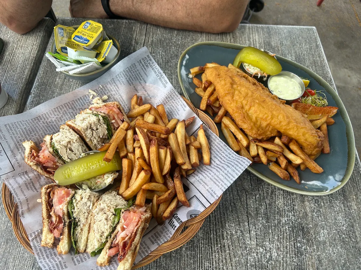 Food & drink, Aux 3 Copains