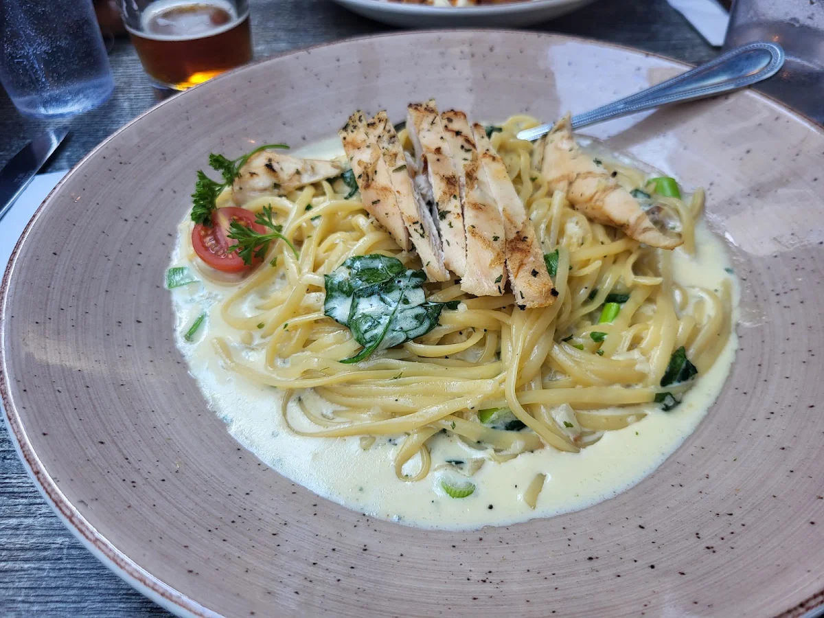 Food & drink, Aux 3 Copains