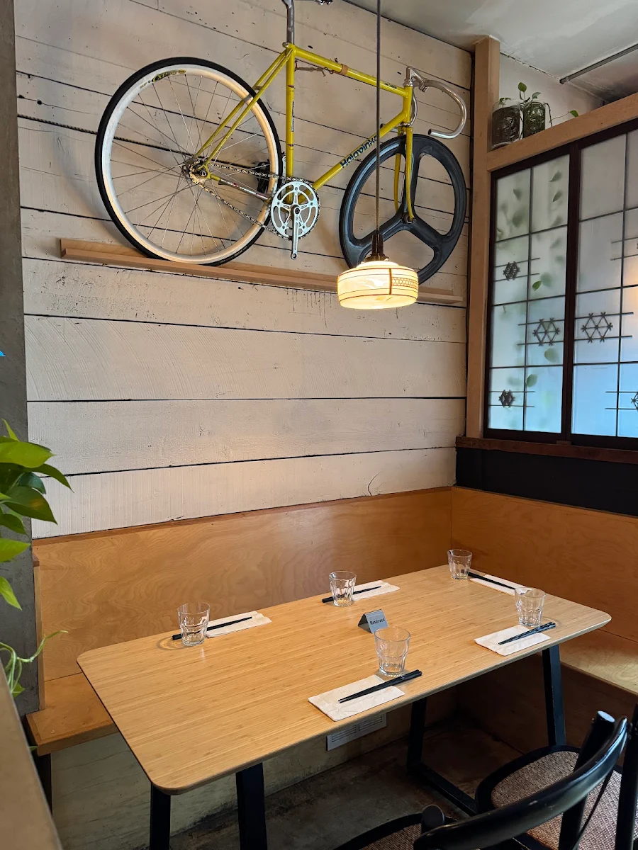 Vibe, Kaminari Ramen Bar