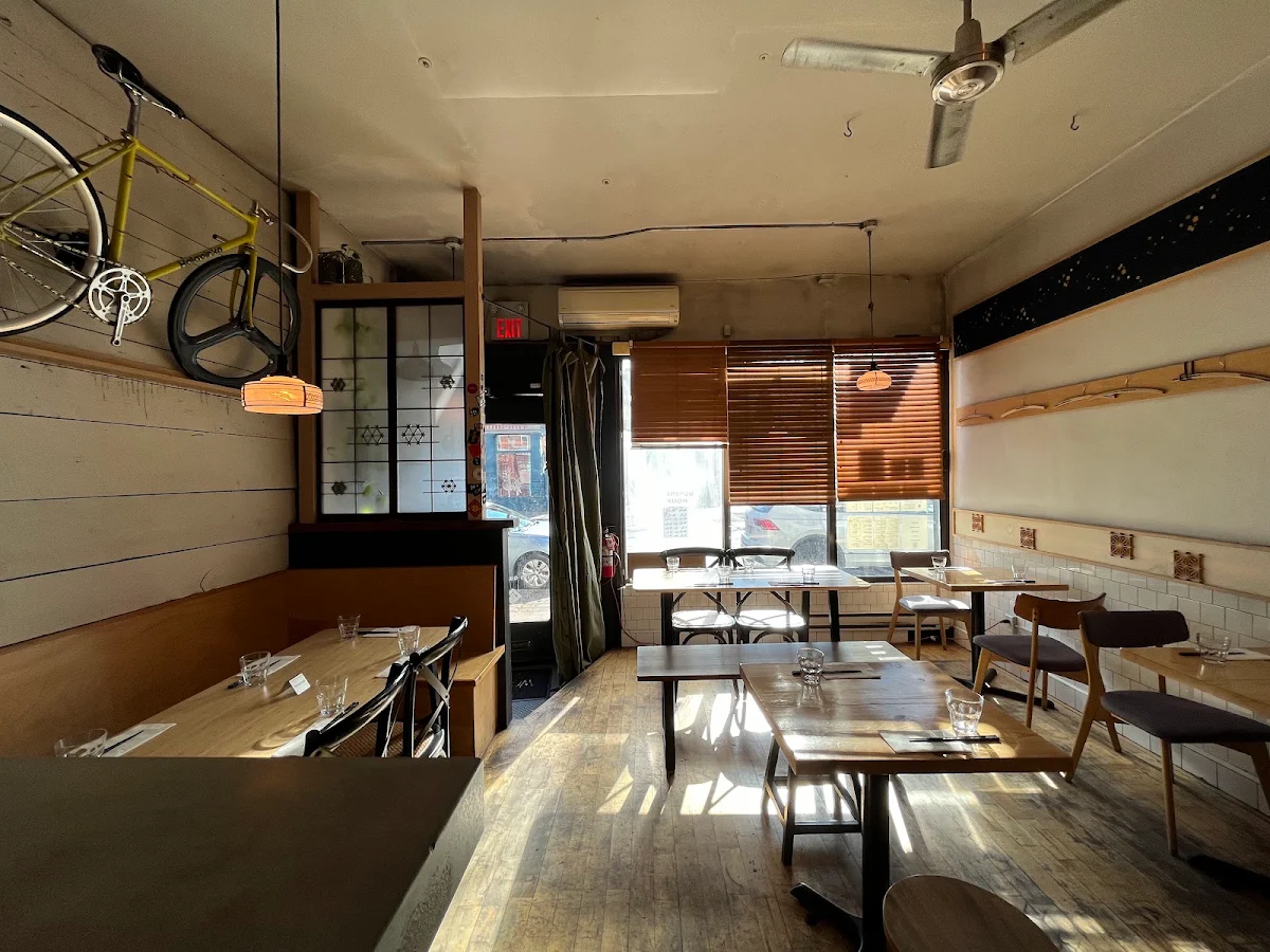 Vibe, Kaminari Ramen Bar